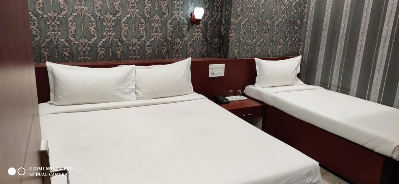 Hotel Park Victoria Kalkuta Zewnętrze zdjęcie