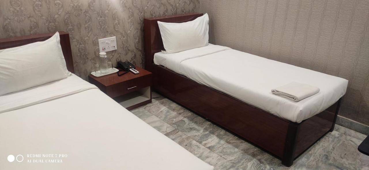 Hotel Park Victoria Kalkuta Zewnętrze zdjęcie