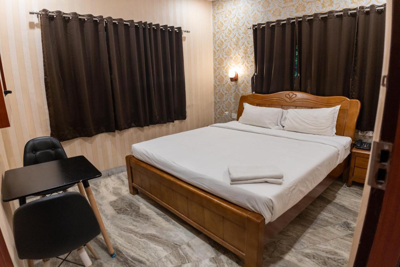 Hotel Park Victoria Kalkuta Zewnętrze zdjęcie