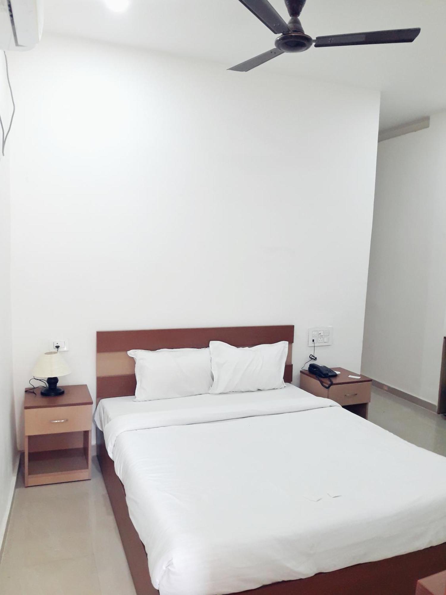 Hotel Park Victoria Kalkuta Zewnętrze zdjęcie